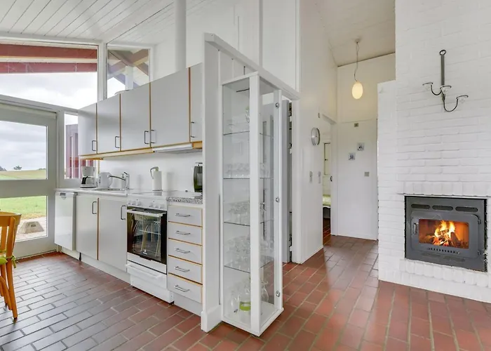 Ditte - 300m From The Sea By Interhome オーベンロー